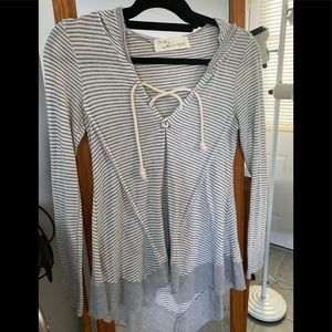 Lace up long sleeve size S